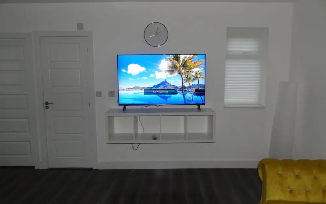 Lovely 1-bed Apartment in Bolton