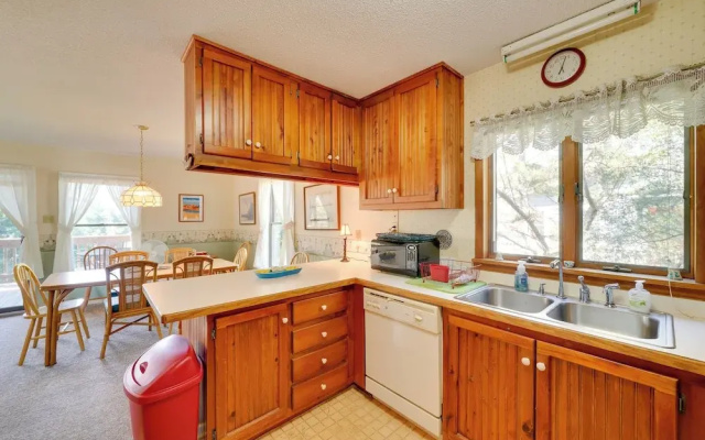 Spacious Kill Devil Hills Getaway w/ 3 Decks!
