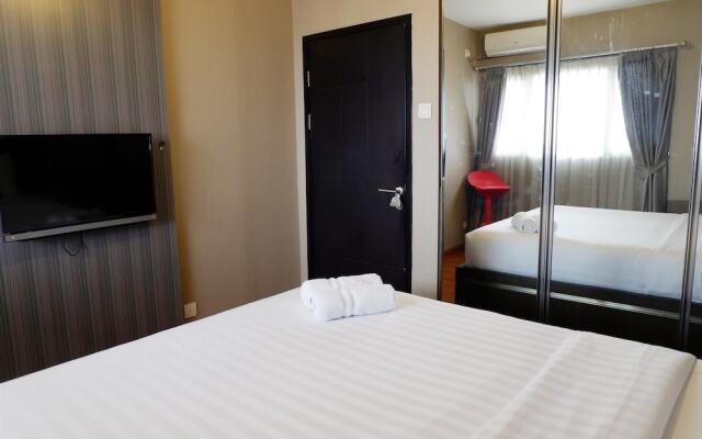 Exclusive 1BR Apartment The Wave Kuningan near Epicentrum