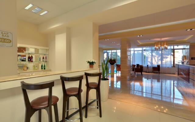 Apart Hotel Golden Line