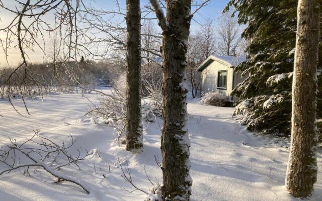 Enchanting country home with backyard hotspring