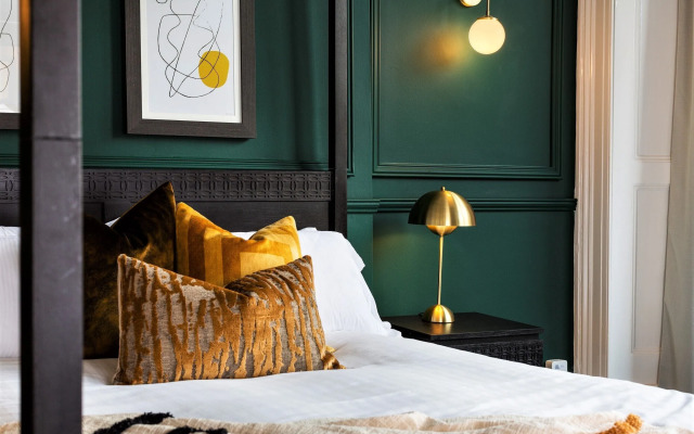 Your Apartment Clifton House