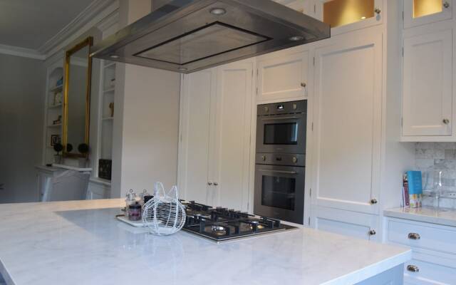 Stunning 4 Bedroom House in Balham