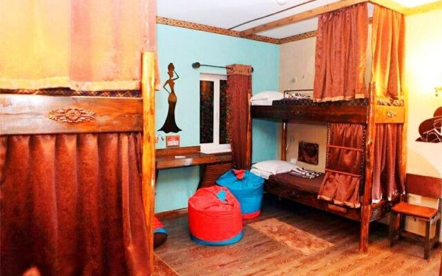 Хостел Sunrise Caravan Stay