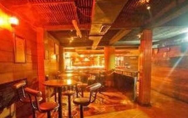 Pardede International Hotel