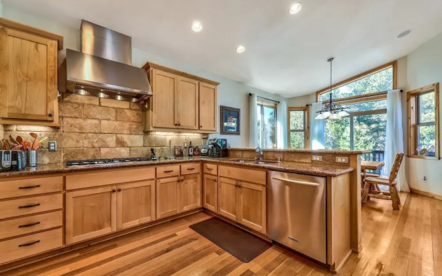 Das Waldhaus 1973p 3 Bedroom Home