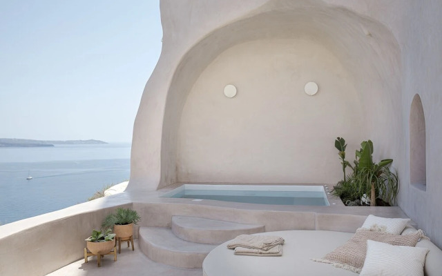 The Exotic Cave Suite
