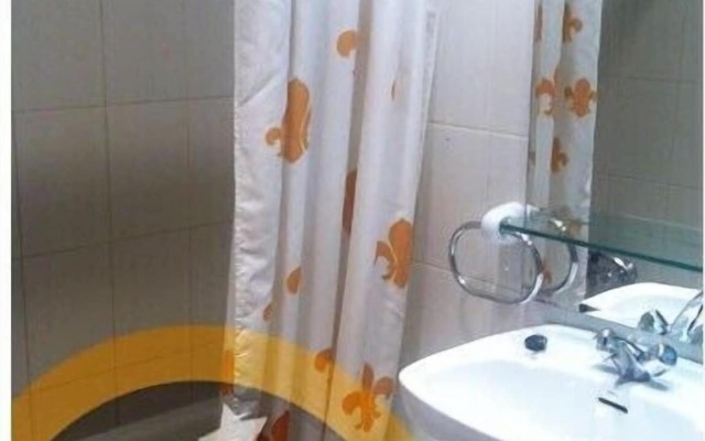 Moon Hostel Bio