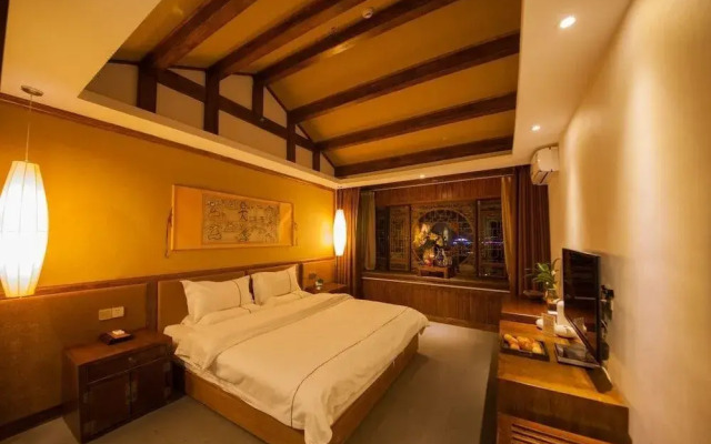 Floral Hotel Lijiang Yishe