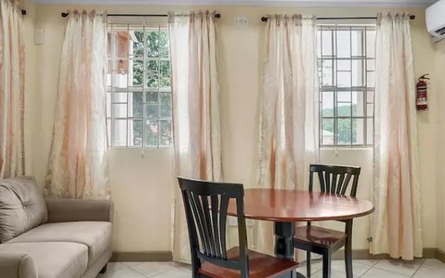 Your quaint home just steps from beach
