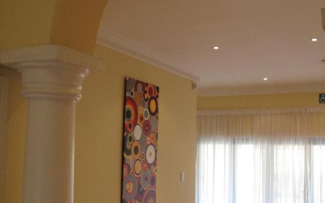 The Crescent Guesthouse