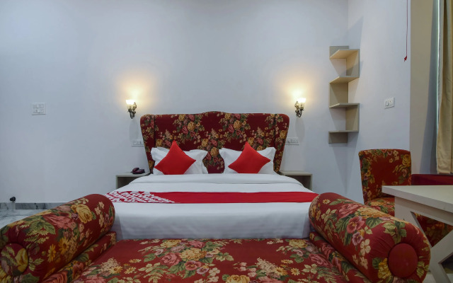 OYO 19642 Shiv Villa