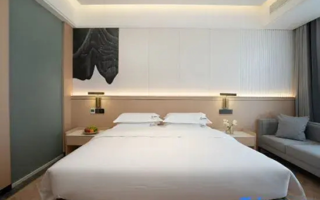 Ronghai Hotel (Shizong County)