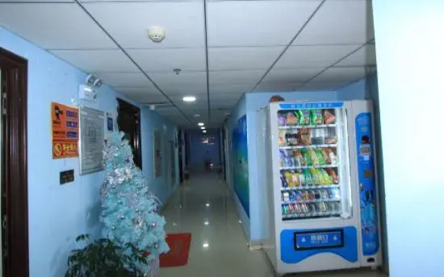 Fashion Style Theme Hotel (Fengcheng Yinzuo Apartment Branch)