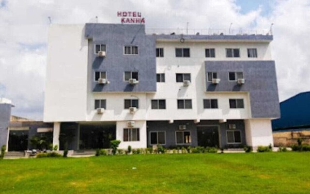 Kanha Hotel & Resort