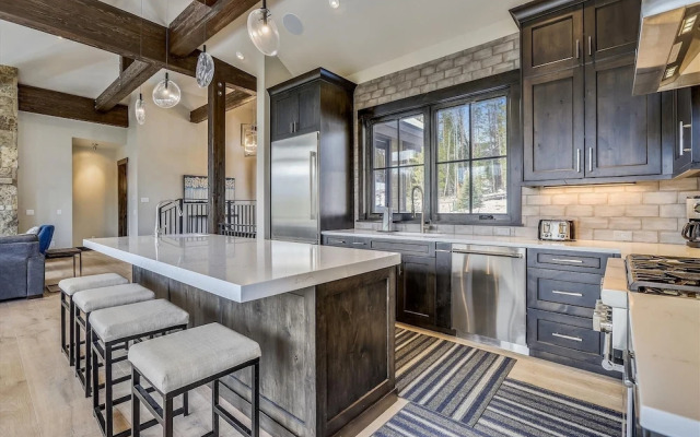 Barton Creek Vista 6 Bedroom Home