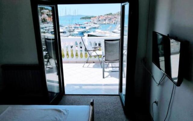 Apartments Tiho&marija