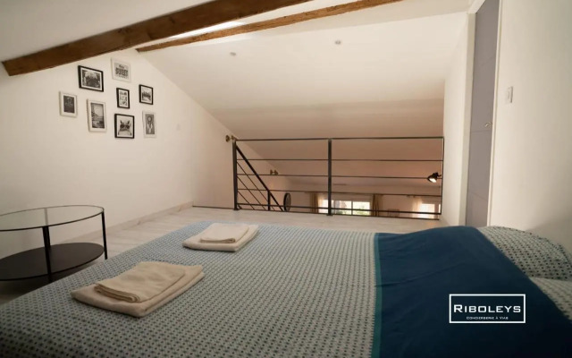 Sublime Loft de 130m² calme à Vias-Village