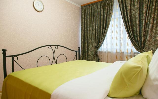 Пять Звёзд на Интернациональной 3