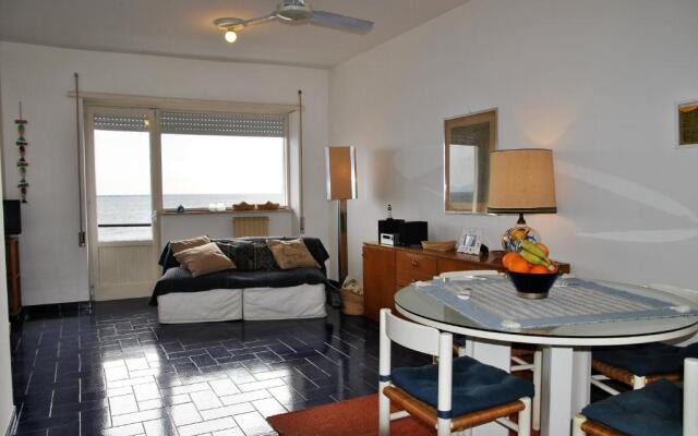 Edy sea View Holiday Apartment