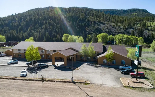 Allington Inn & Suites South Fork