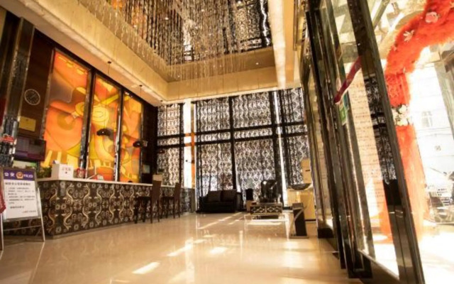 Diamond Fashion Hotel(Hebi changfeng road)