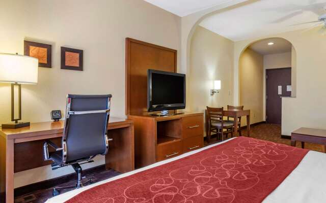 Comfort Suites - Near The Galleria