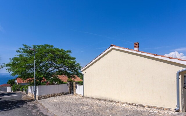 Beautiful Home in Njivice With Wifi and 3 Bedrooms