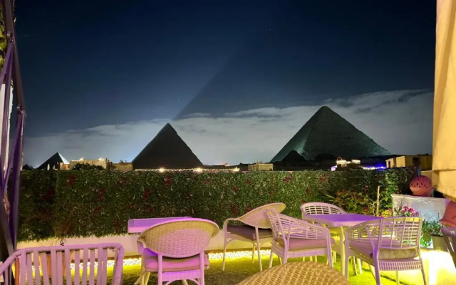 Pyramids Top Inn
