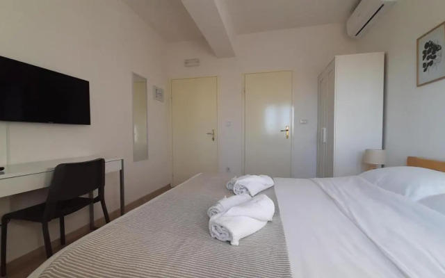 Posteja Rooms