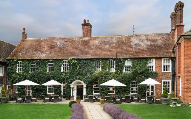 Bush Hotel Farnham