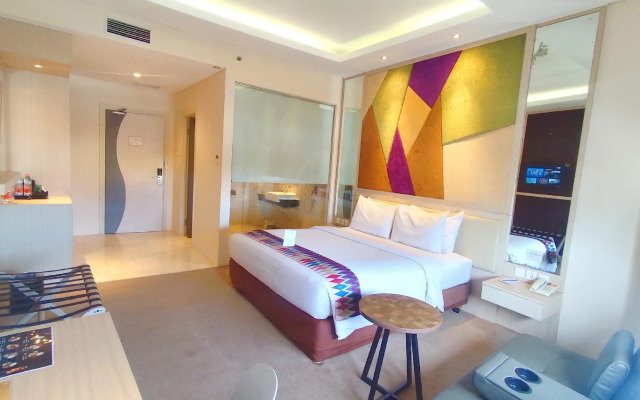 W Three Premier Hotel Lagaligo