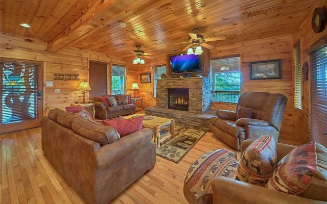 Starry Nights Lodge - Five Bedroom Cabin