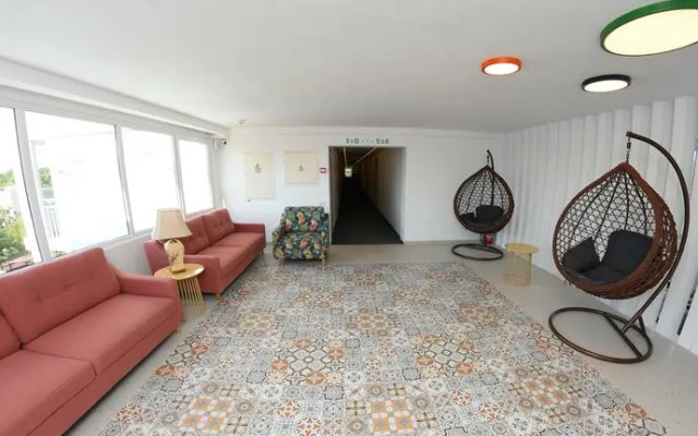 Spring Holiday Resort