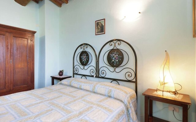 Belvilla by OYO Farmhouse With Swimming Pool