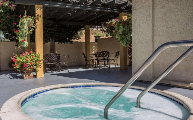 Quality Inn Ontario Airport Convention Center