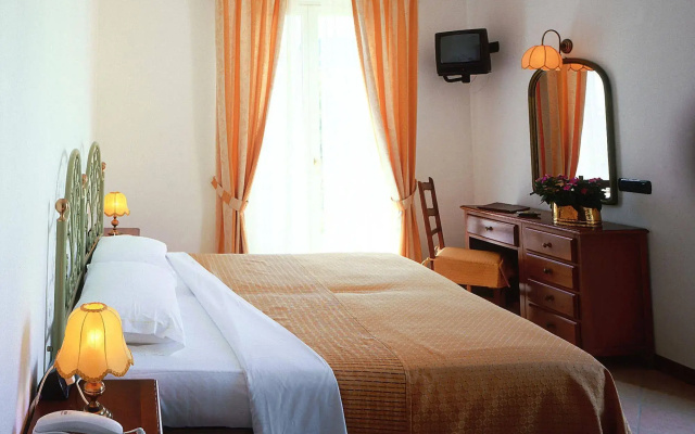 Hotel Bisesti