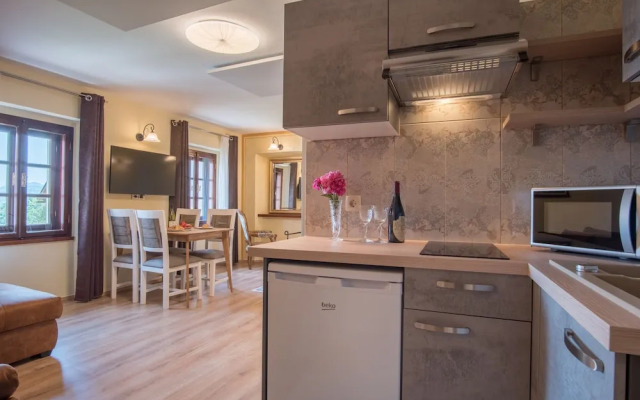 Vila Radolca Apartments and Rooms