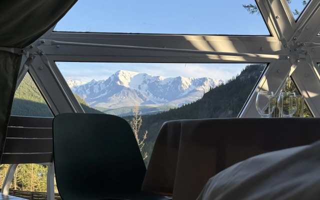 Зелёный колобок