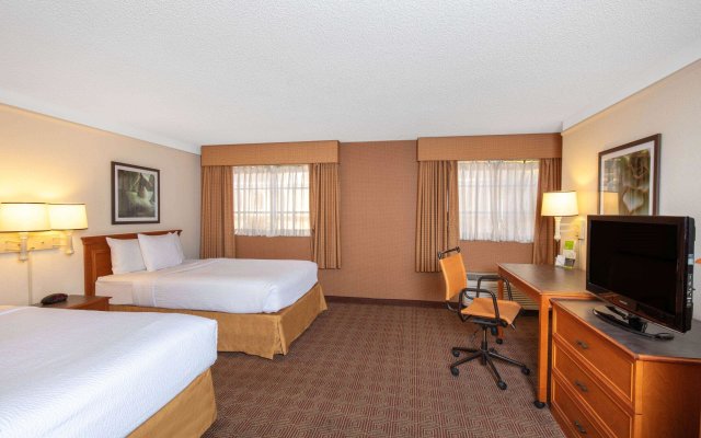 La Quinta Inn & Suites Las Vegas Airport North Convention Center