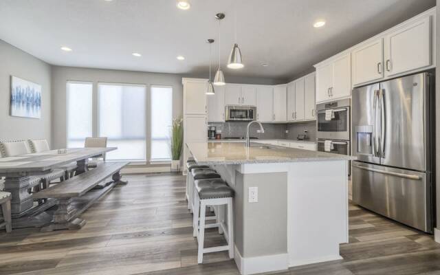 3BD Rooftop Lounge Restaurants & Parks