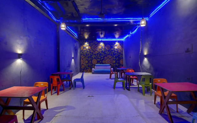 Oyo 86763 D R Hotel Restaurant