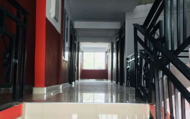 Thesyl Hotel