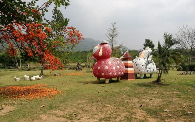 Baan Rai Pray Rung Kaeng Krachan