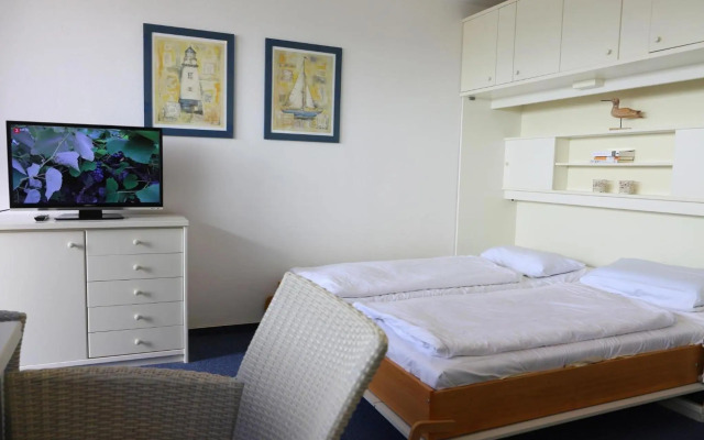 Strandnahe Ferienwohnung, Zentral gelegen, Ost-Balkon, Andreas Dirks-Str. 2