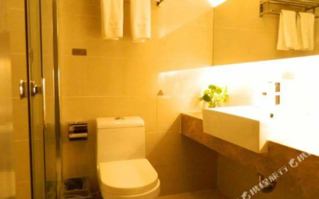 Wujiaqu Yingbin Hotel