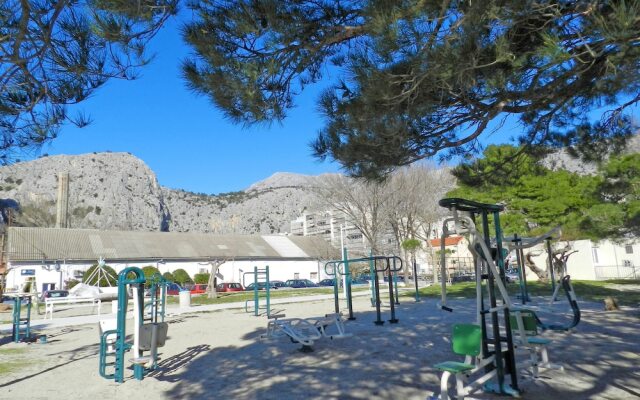 Apartments and Room Mirjana