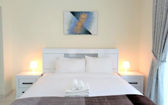 Supreme 2bedroom With Balcony in Business Bay