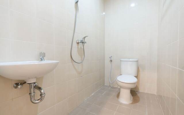 Cemerlang Guesthouse by RedDoorz