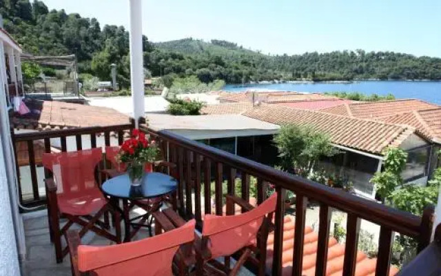 Panormos Maisonettes